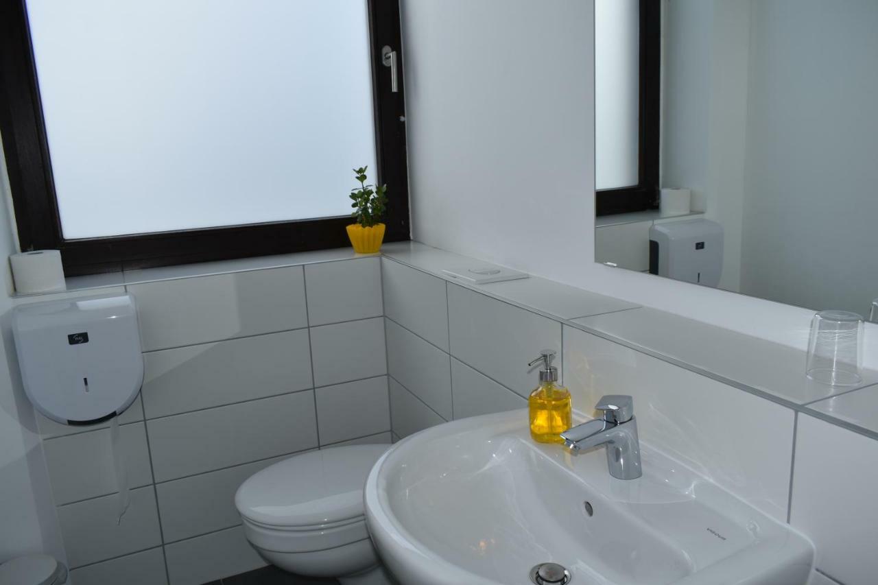 Motel Schoenefeld Grossziethen Ngoại thất bức ảnh